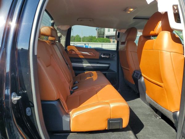 2018 TOYOTA TUNDRA