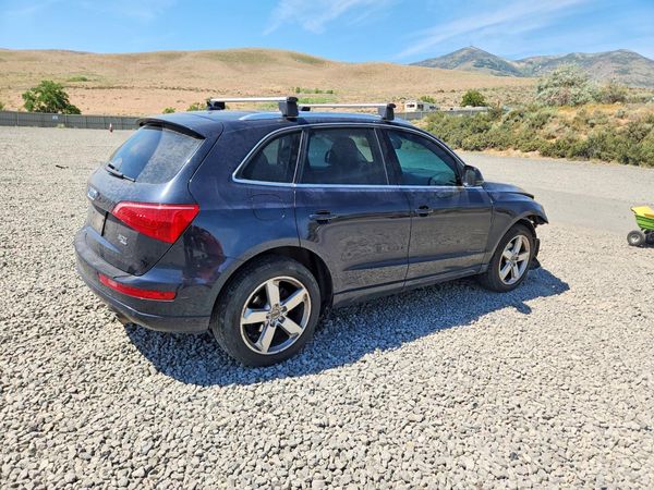 2012 AUDI Q5 Premium Plus