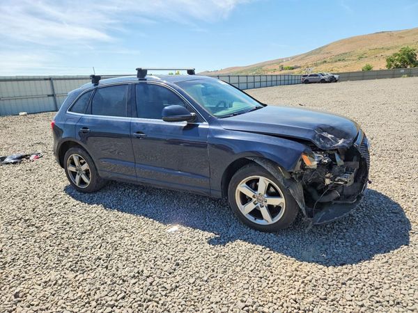 2012 AUDI Q5 Premium Plus