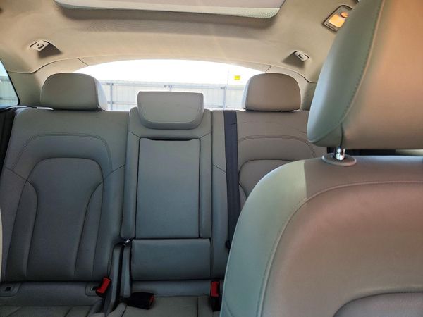 2012 AUDI Q5 Premium Plus