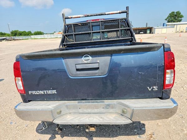 2018 NISSAN FRONTIER