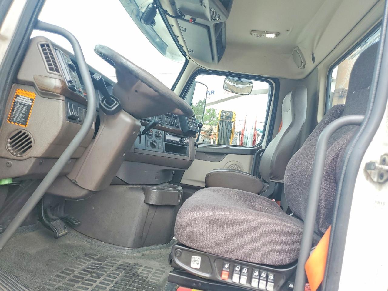 2018 VOLVO VNL