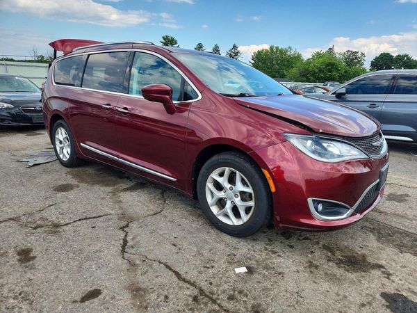 2017 CHRYSLER PACIFICA Touring L Plus