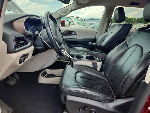 2017 CHRYSLER PACIFICA Touring L Plus