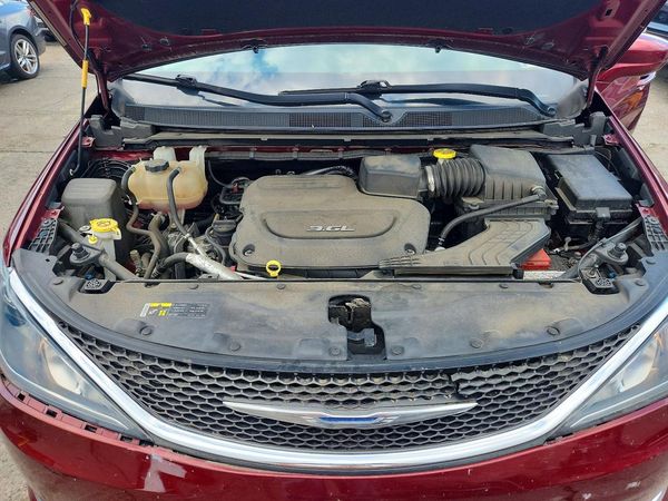 2017 CHRYSLER PACIFICA Touring L Plus