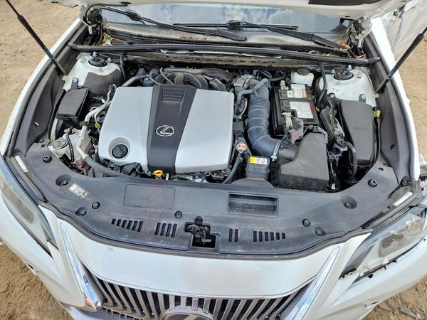 2019 LEXUS ES