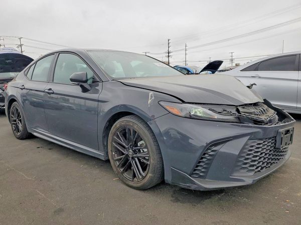2025 TOYOTA CAMRY