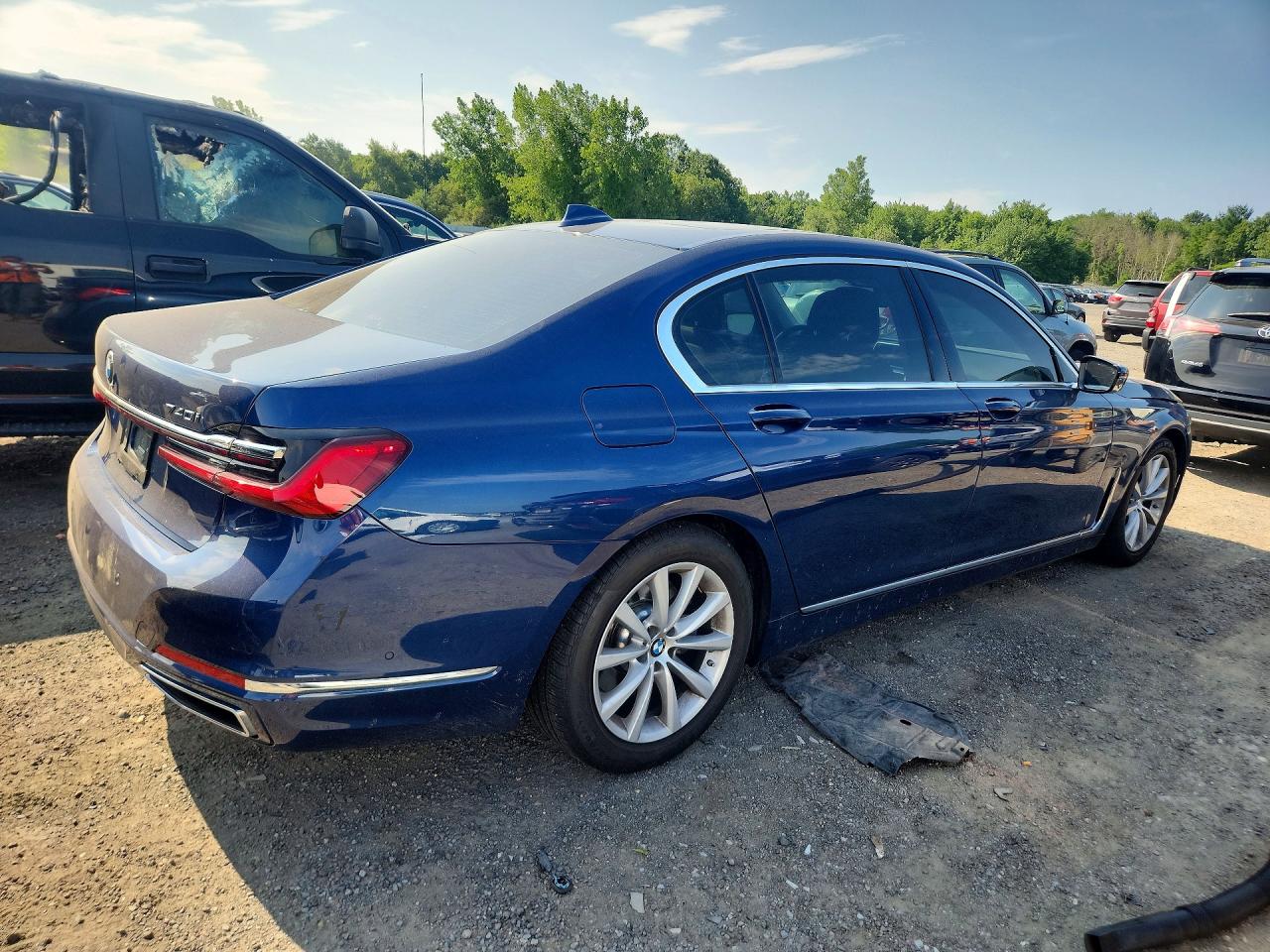 2022 BMW 740 xDrive