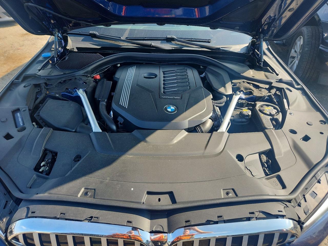 2022 BMW 740 xDrive