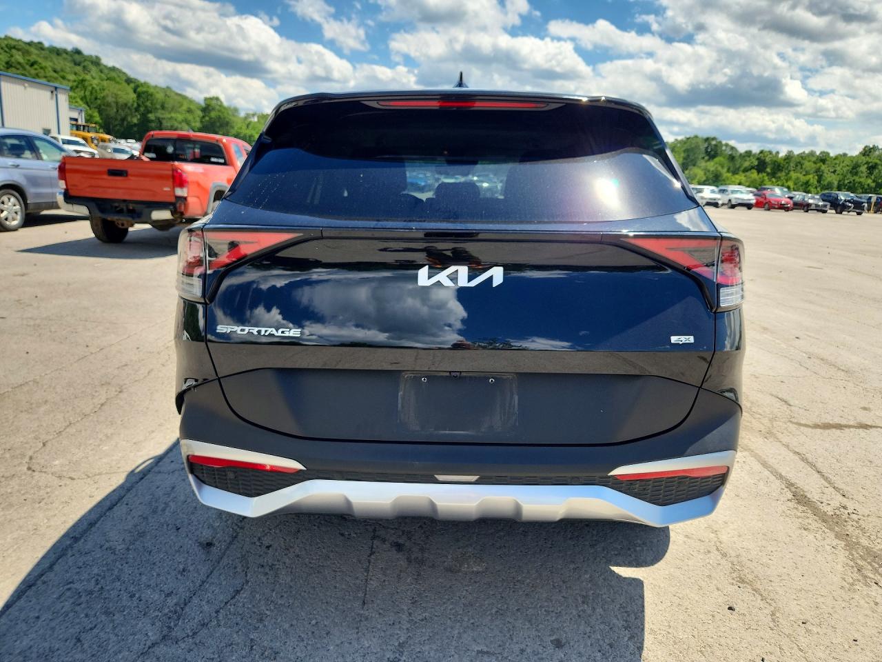 2024 KIA SPORTAGE LX