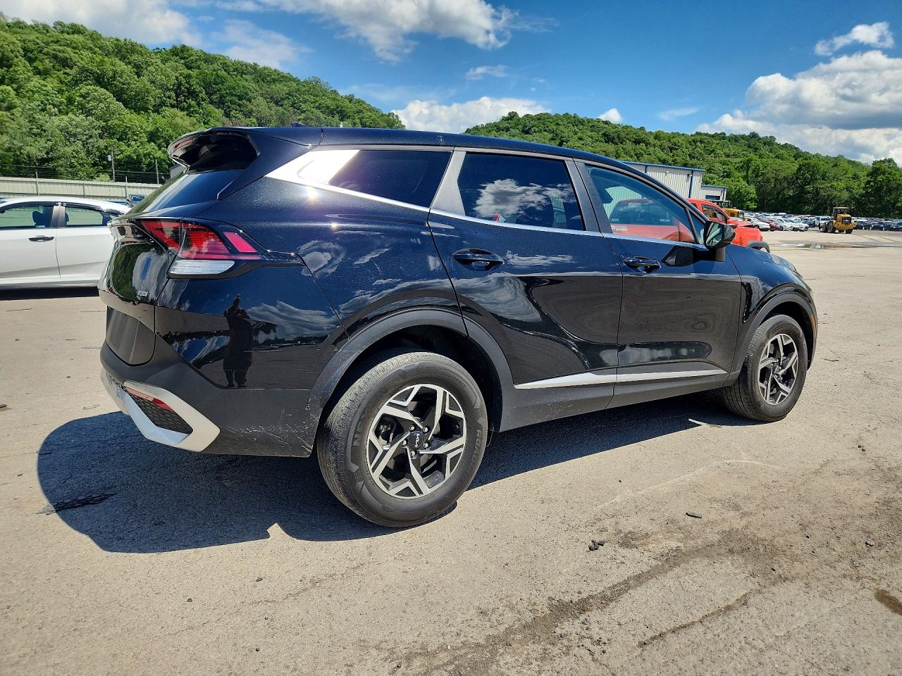 2024 KIA SPORTAGE LX