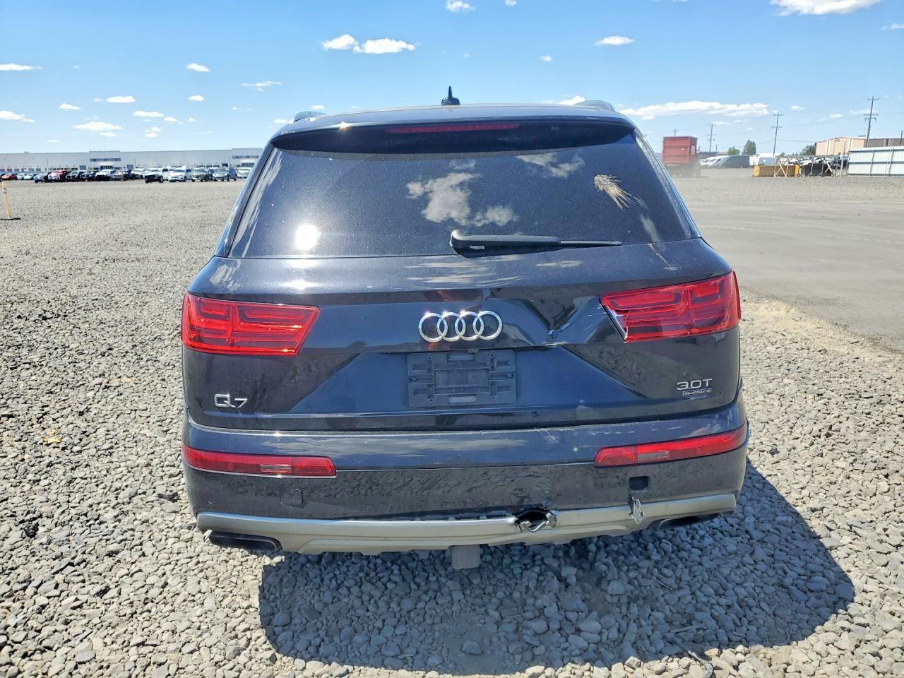2017 AUDI Q7 quattro Prestige