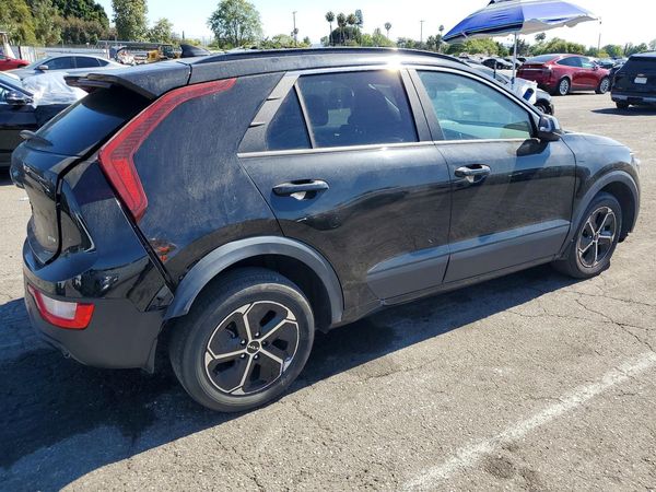 2023 KIA NIRO EX