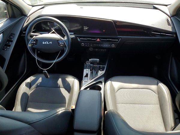 2023 KIA NIRO EX