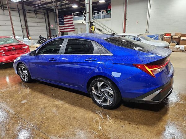 2024 HYUNDAI ELANTRA SEL w/ Convenience Pkg