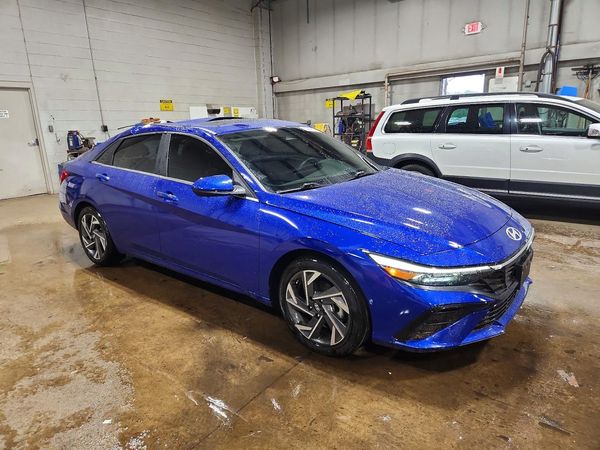 2024 HYUNDAI ELANTRA SEL w/ Convenience Pkg