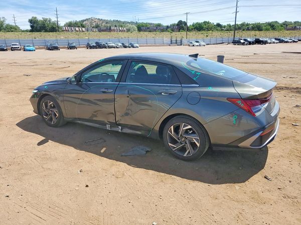 2024 HYUNDAI ELANTRA