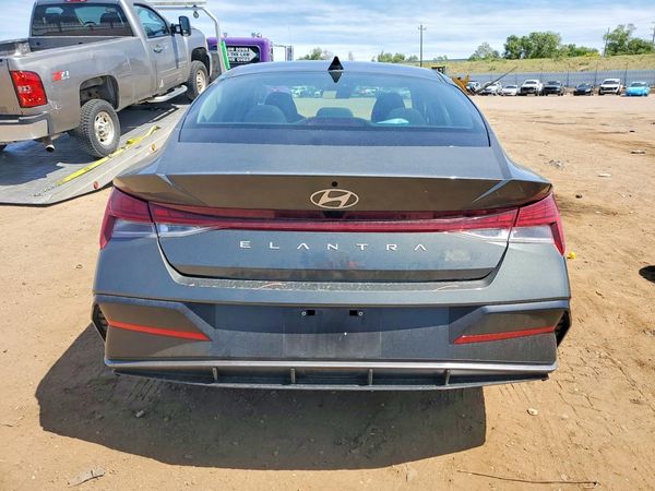 2024 HYUNDAI ELANTRA