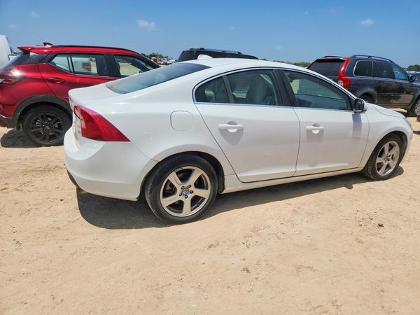 2012 VOLVO S60