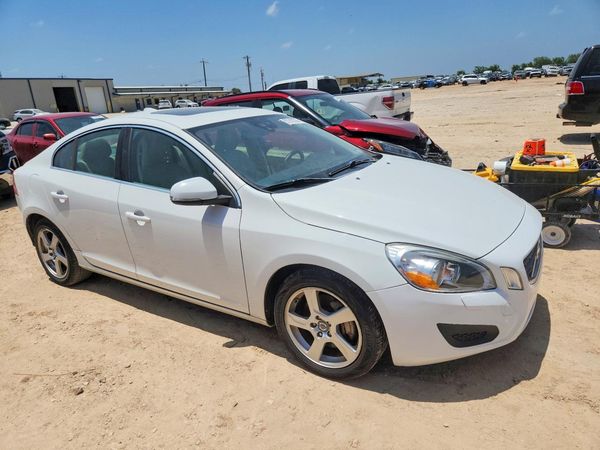 2012 VOLVO S60