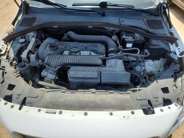 2012 VOLVO S60
