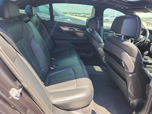 2017 BMW 740 xDrive