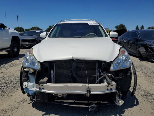 2015 INFINITI QX50