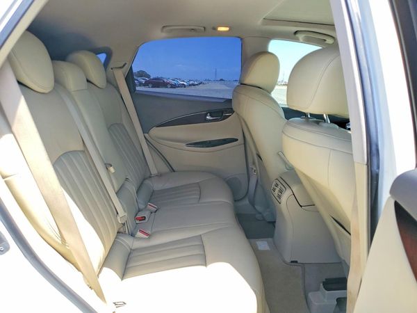 2015 INFINITI QX50