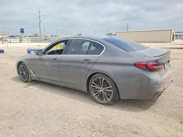 2022 BMW 530E