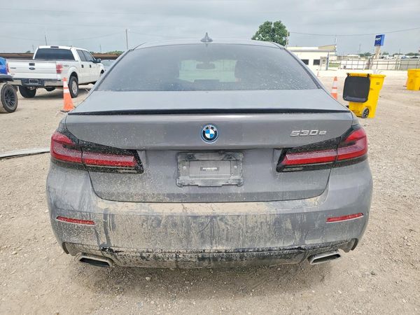 2022 BMW 530E