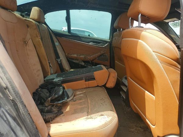 2022 BMW 530E