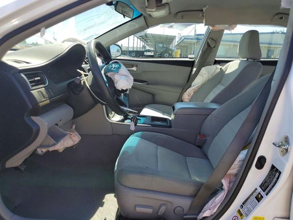 2015 TOYOTA CAMRY