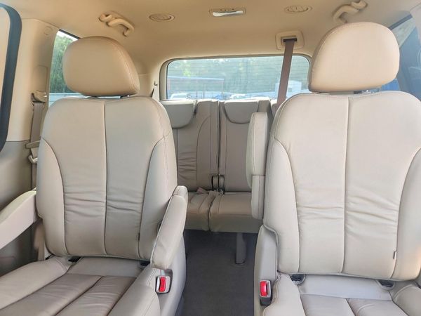 2014 KIA SEDONA GLS