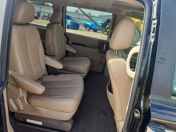 2014 KIA SEDONA GLS