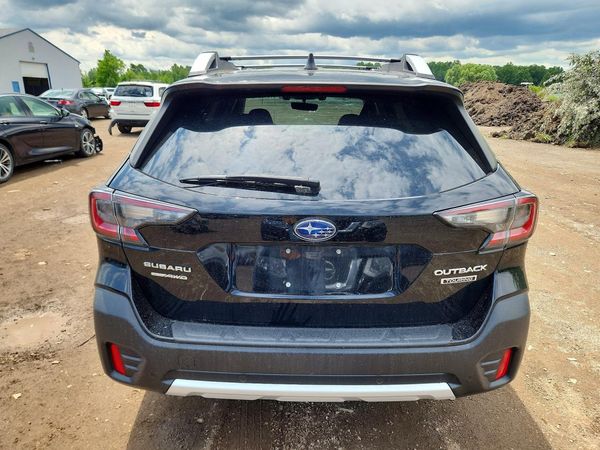 2022 SUBARU OUTBACK Touring