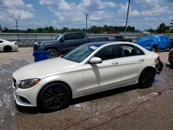 2015 MERCEDES-BENZ C Base
