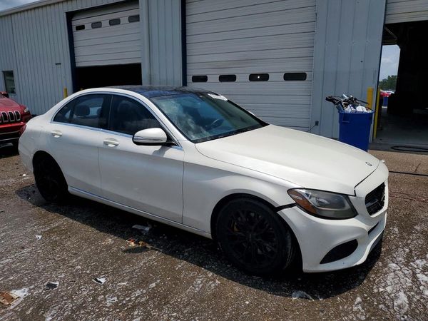 2015 MERCEDES-BENZ C Base