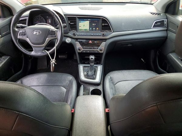 2017 HYUNDAI ELANTRA