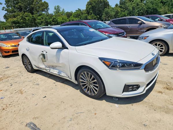 2017 KIA CADENZA