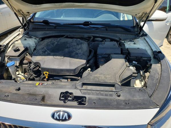 2017 KIA CADENZA