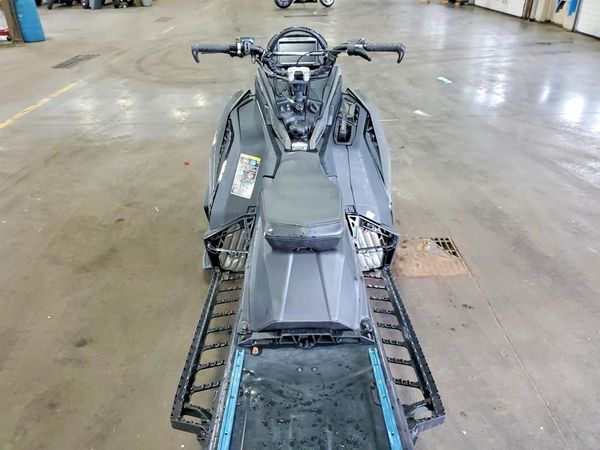 2024 POLARIS 850