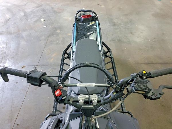 2024 POLARIS 850