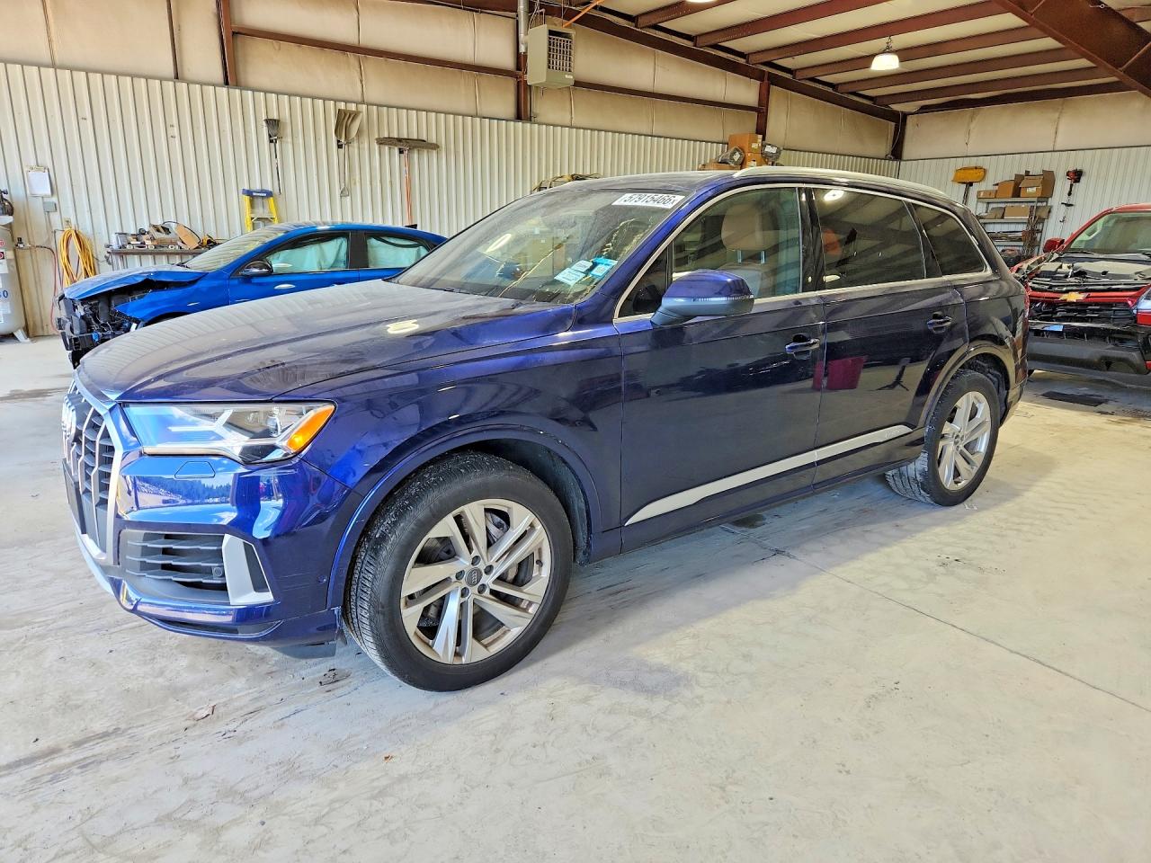 2020 AUDI Q7 quattro Premium Plus
