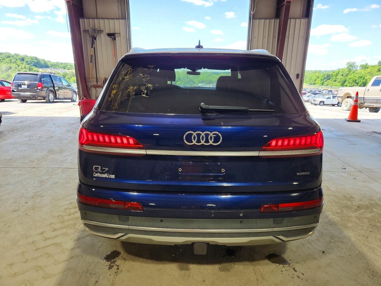 2020 AUDI Q7 quattro Premium Plus