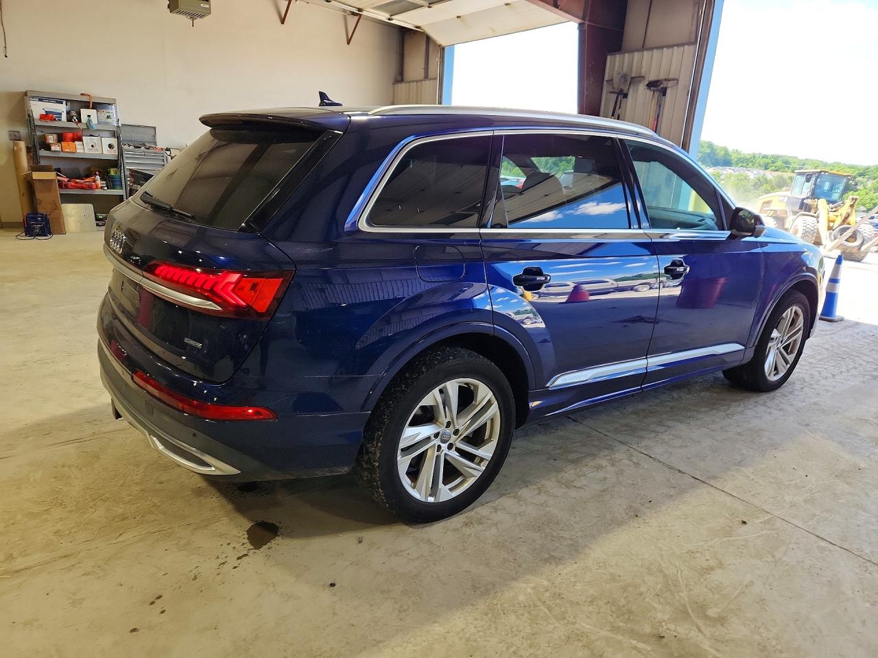2020 AUDI Q7 quattro Premium Plus