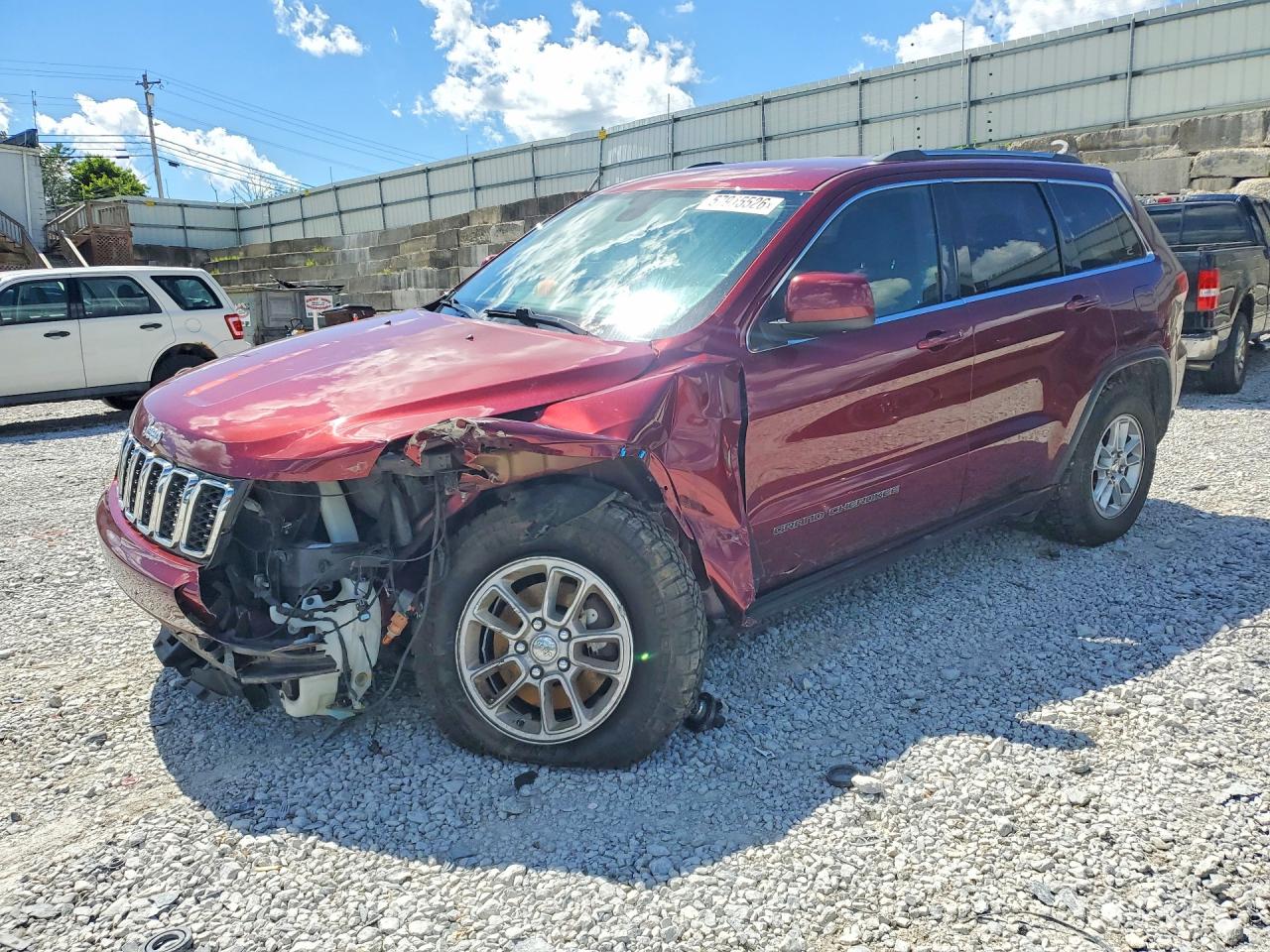 2019 JEEP GRAND CHEROKEE LAREDO 4X4