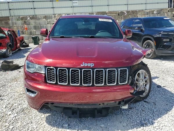 2019 JEEP GRAND CHEROKEE LAREDO 4X4