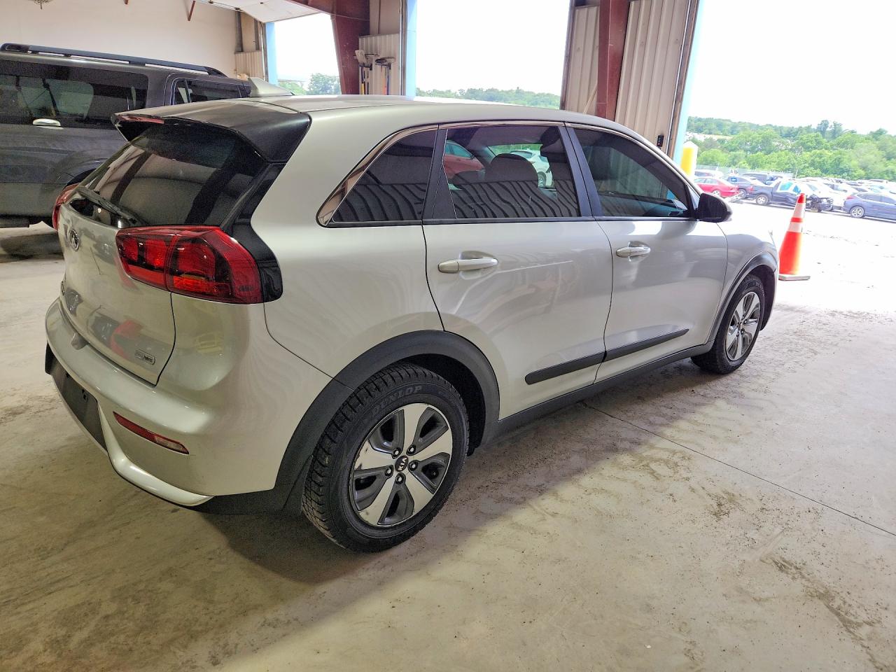 2017 KIA NIRO FE / LX / LX Tech
