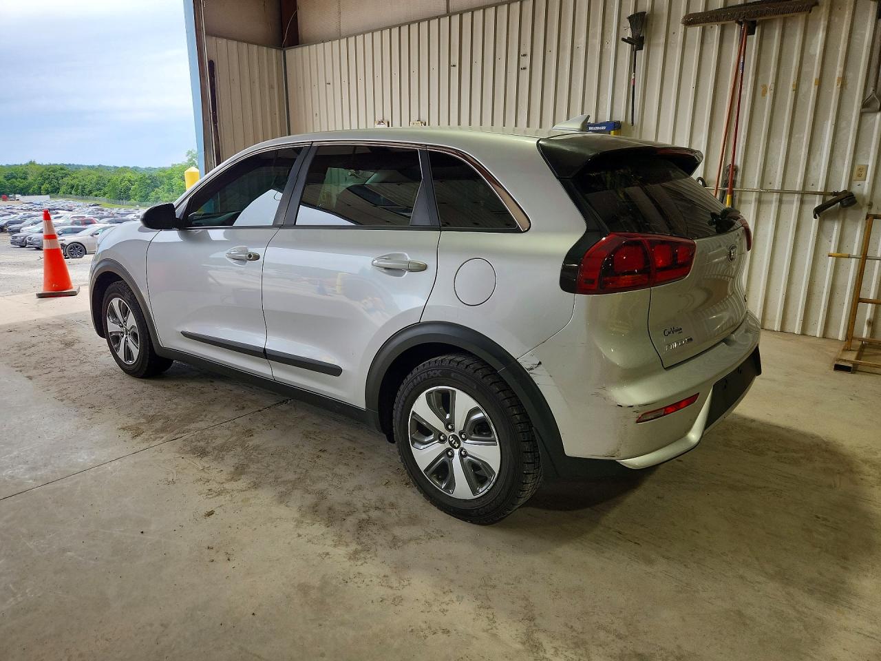 2017 KIA NIRO FE / LX / LX Tech