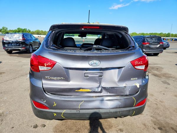 2015 HYUNDAI TUCSON